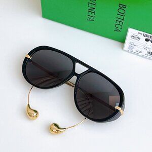 Elegant Bottega Veneta Sunglasses